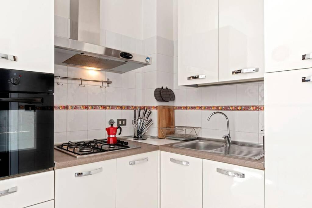 Free Parking Appartamento 5 Stelle Elegante Con Suite Livorno Exterior foto